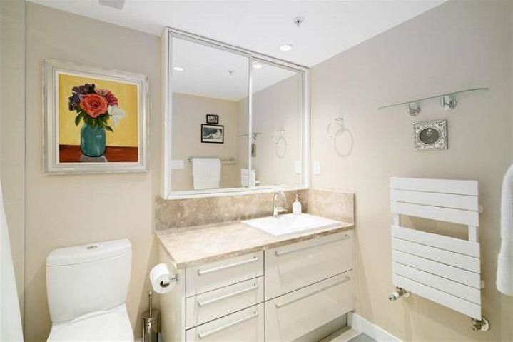 296 W 1st Avenue Vancouver, BC - 11