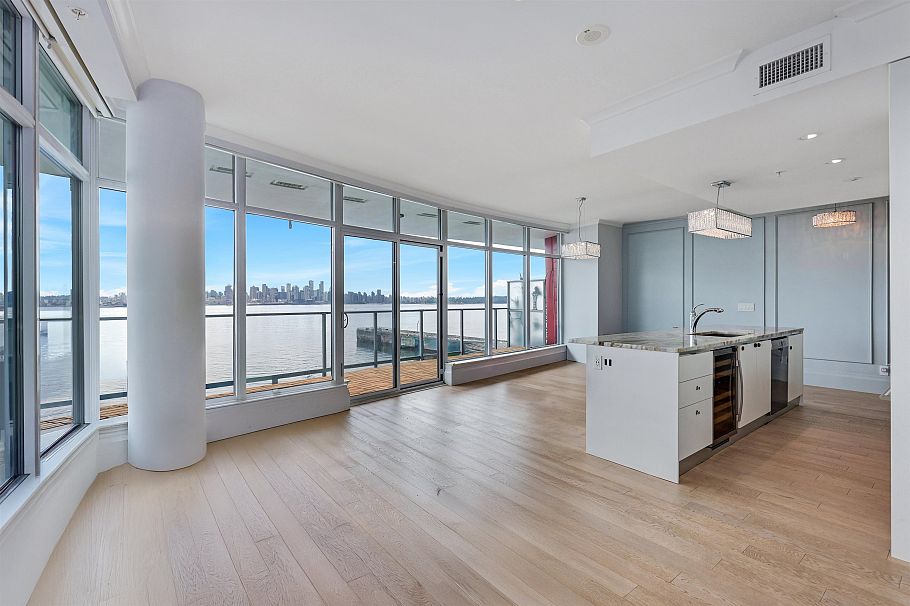 501 185 Victory Ship Way North Vancouver, BC - 3