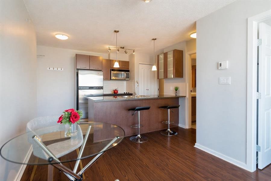 2201 1155 Seymour Street Vancouver, BC - 5