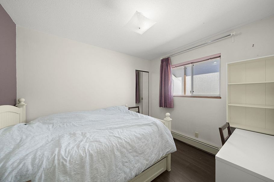 3206 E 25th Avenue Vancouver, BC - 5