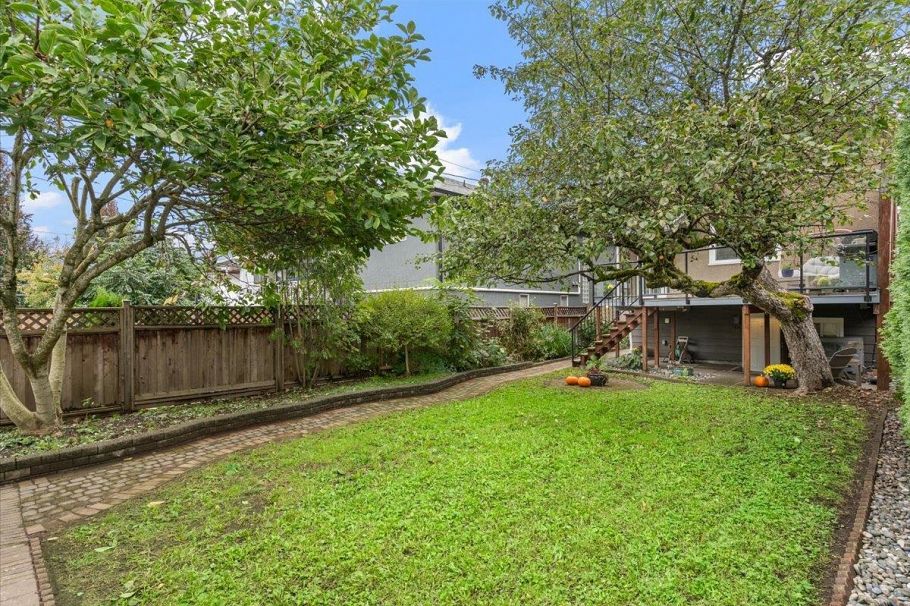 4833 Lanark Street Vancouver, BC - 30