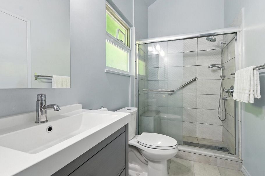 6710 Radisson Street Vancouver, BC - 20