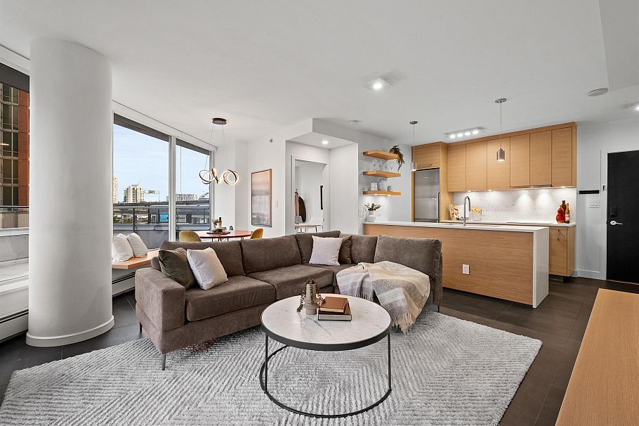 202 689 Abbott Street Vancouver, BC - 4