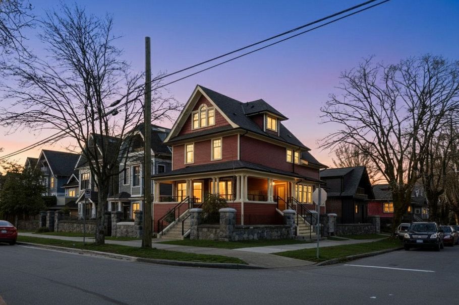 1081 Semlin Drive Vancouver, BC - 1