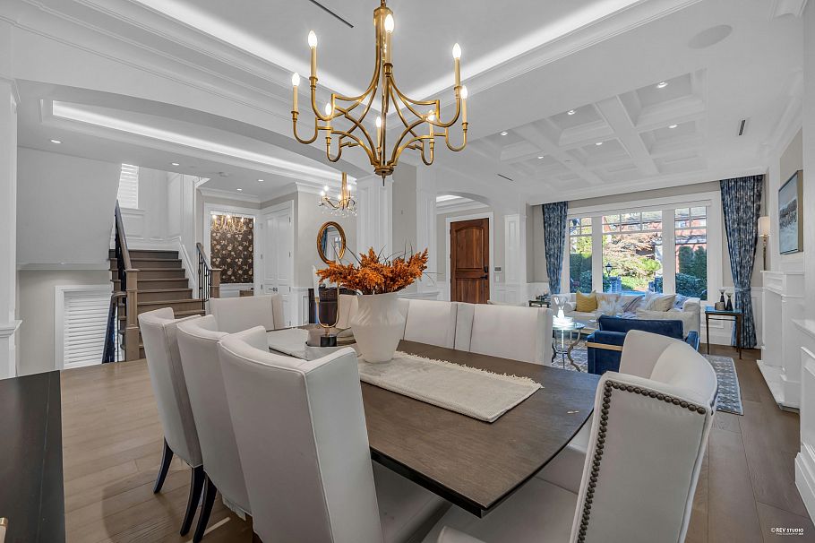 3946 W 30th Avenue Vancouver, BC - 9