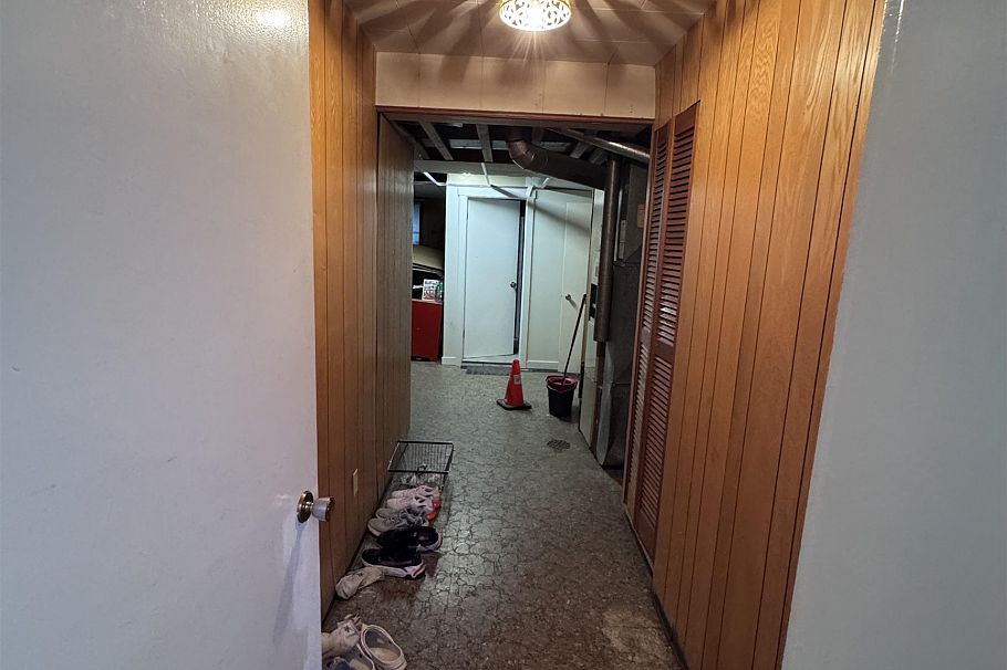 8356 Elliott Street Vancouver, BC - 8