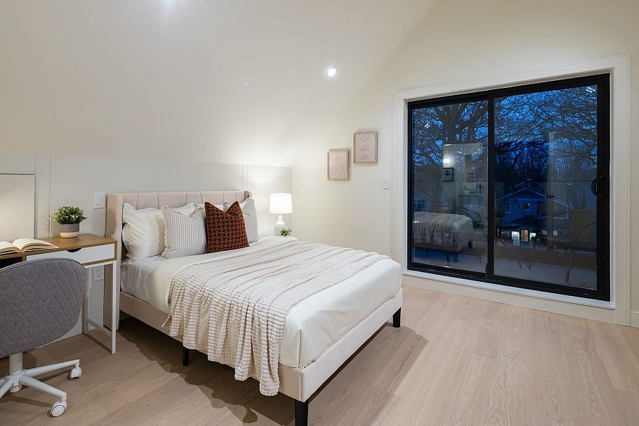 1 3036 W 13th Avenue Vancouver, BC - 23