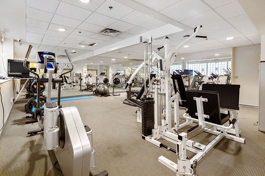 100 1688 Robson Street Vancouver, BC - 29