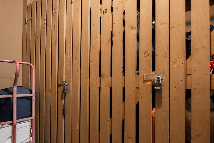 215 251 W 4th Street North Vancouver, BC - 21