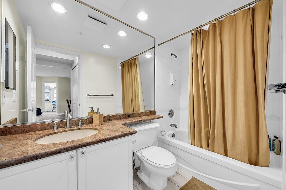 302 3670 Banff Court North Vancouver, BC - 22