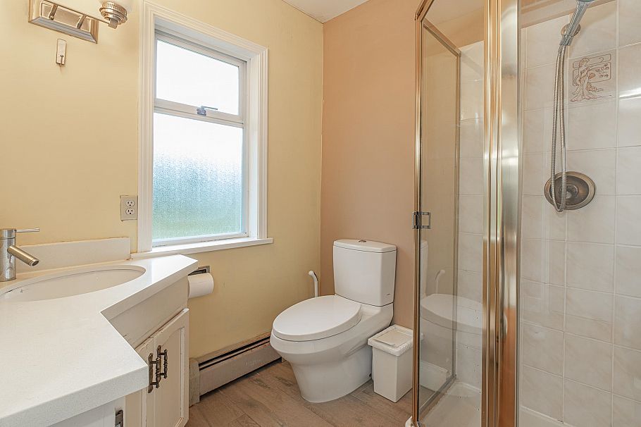 6812 Arbutus Street Vancouver, BC - 21