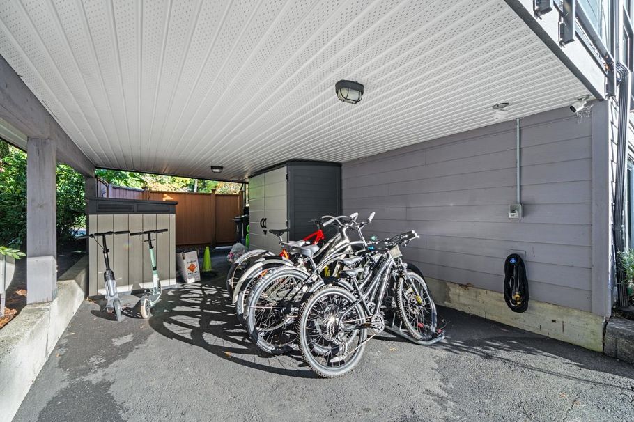 3630 Bluebonnet Road North Vancouver, BC - 18