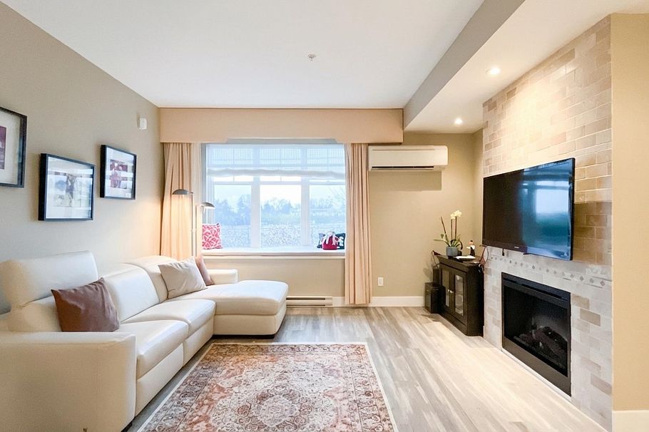 5611 Willow Street Vancouver, BC - 5