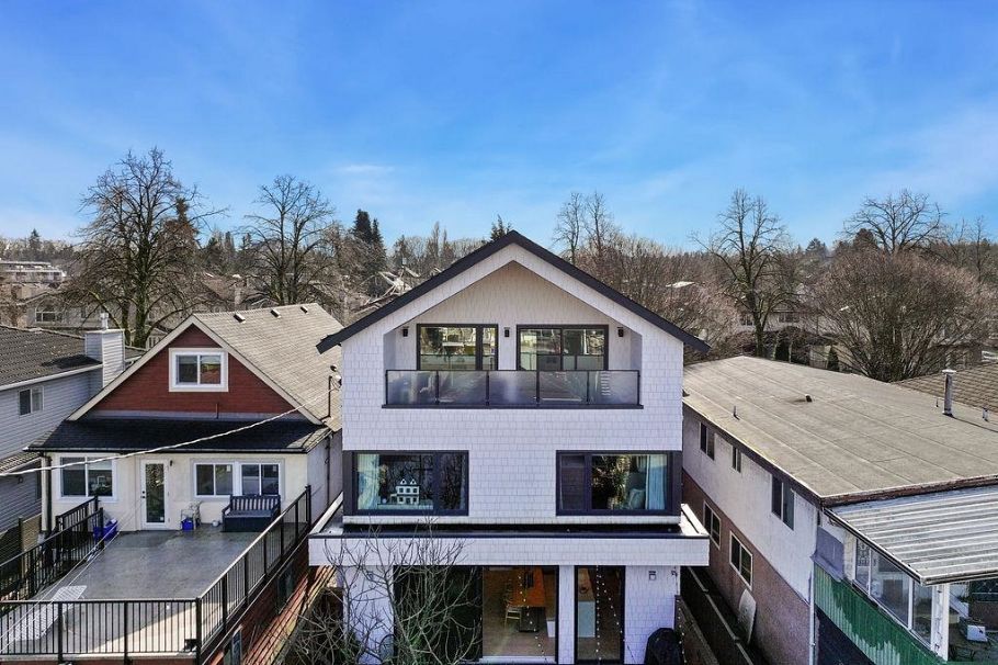 529 E 17th Avenue Vancouver, BC - 38