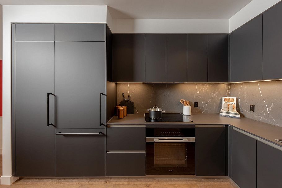 211 480 W 16th Avenue Vancouver, BC - 2