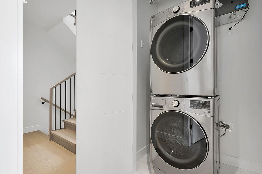 2 4023 W 18th Avenue Vancouver, BC - 28