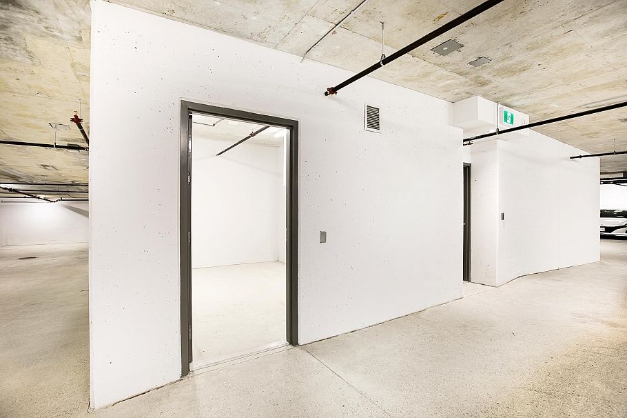 PH 1103 2325 Emery Court North Vancouver, BC - 34