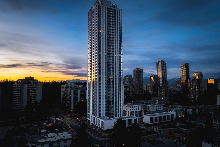 2909 6468 Willingdon Avenue Burnaby, BC - 2