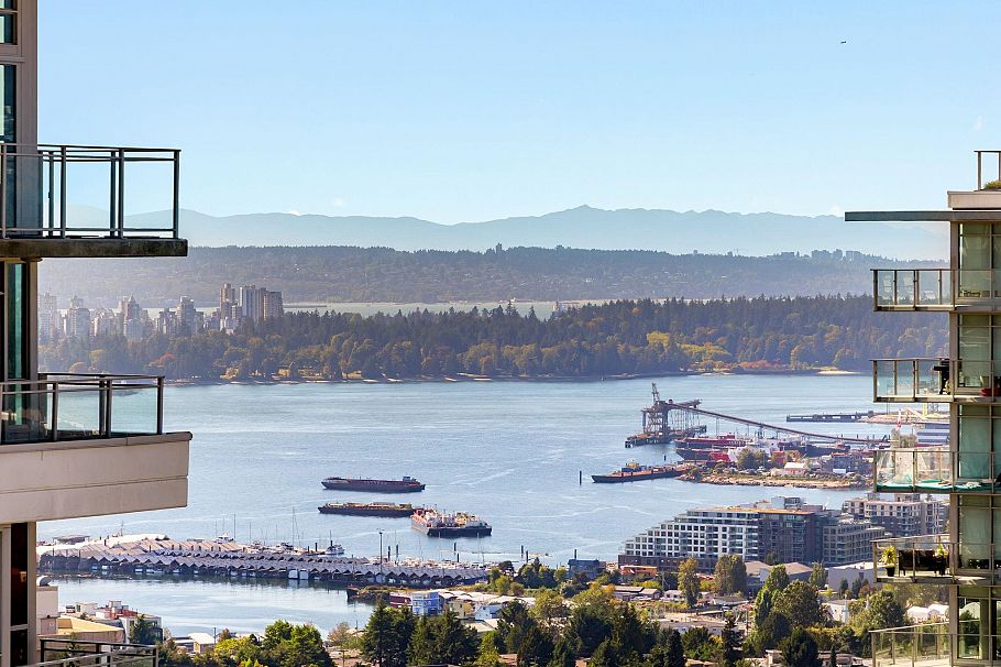 1703 125 E 14th Street North Vancouver, BC - 15