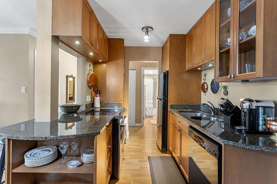 201 308 W 2nd Street North Vancouver, BC - 8