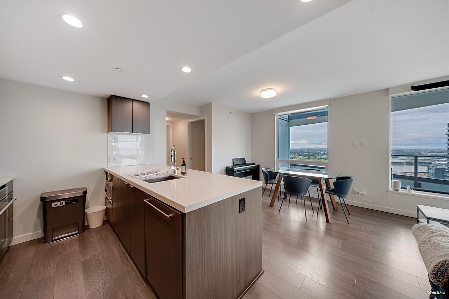 2401 8189 Cambie Street Vancouver, BC - 5