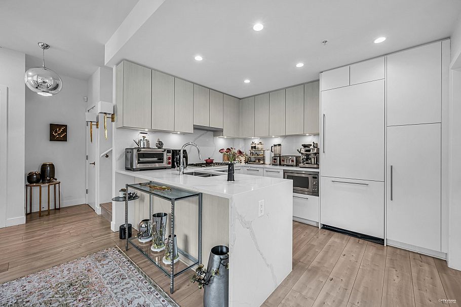 101 2035 Glenaire Drive North Vancouver, BC - 12