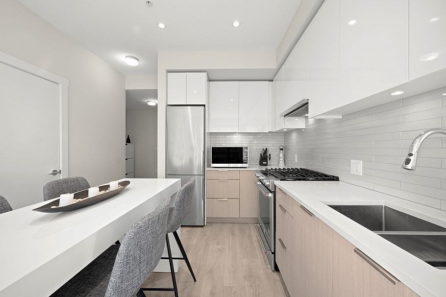 411 8508 Rivergrass Drive Vancouver, BC - 5