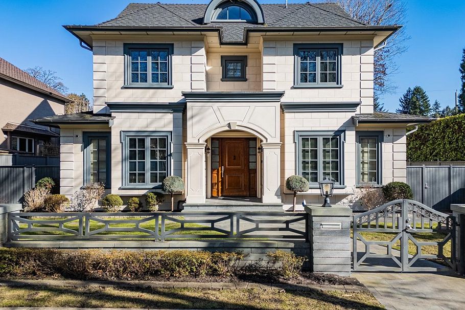 6886 Angus Drive Vancouver, BC - 1