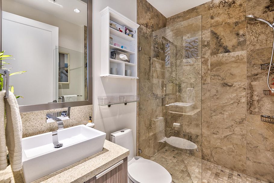 504 181 Athletes Way Vancouver, BC - 27