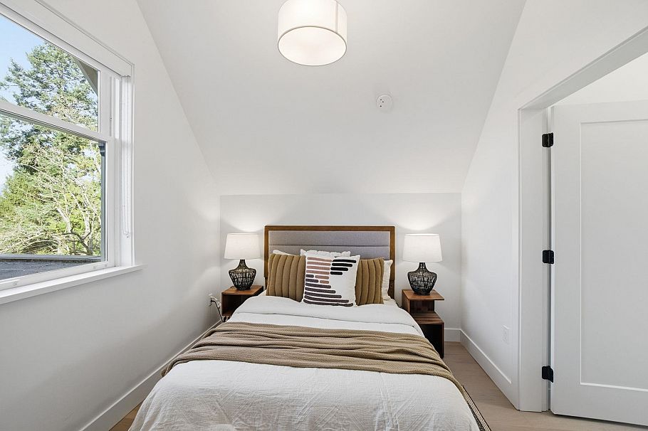 1967 Napier Street Vancouver, BC - 22