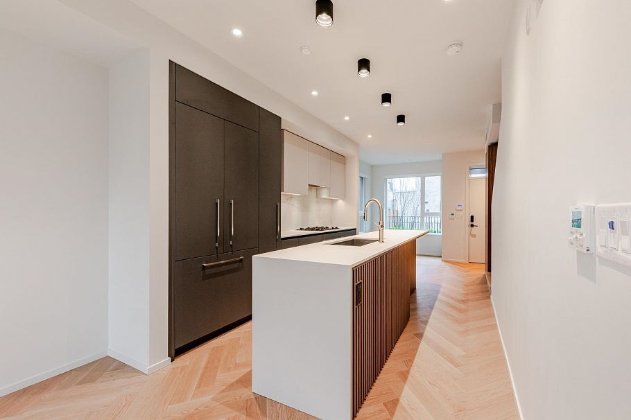 131 765 W 49th Avenue Vancouver, BC - 10