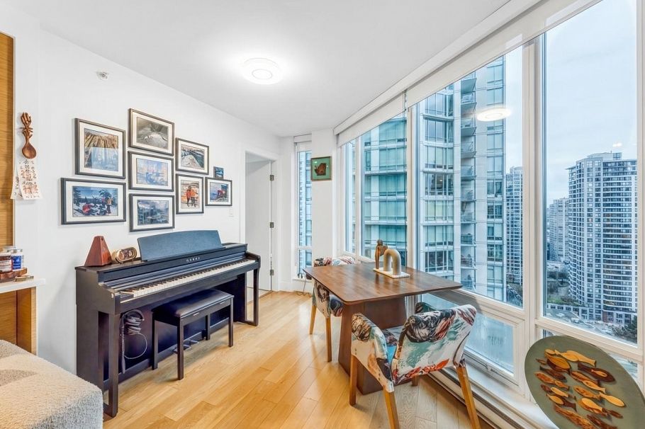 1901 565 Smithe Street Vancouver, BC - 5