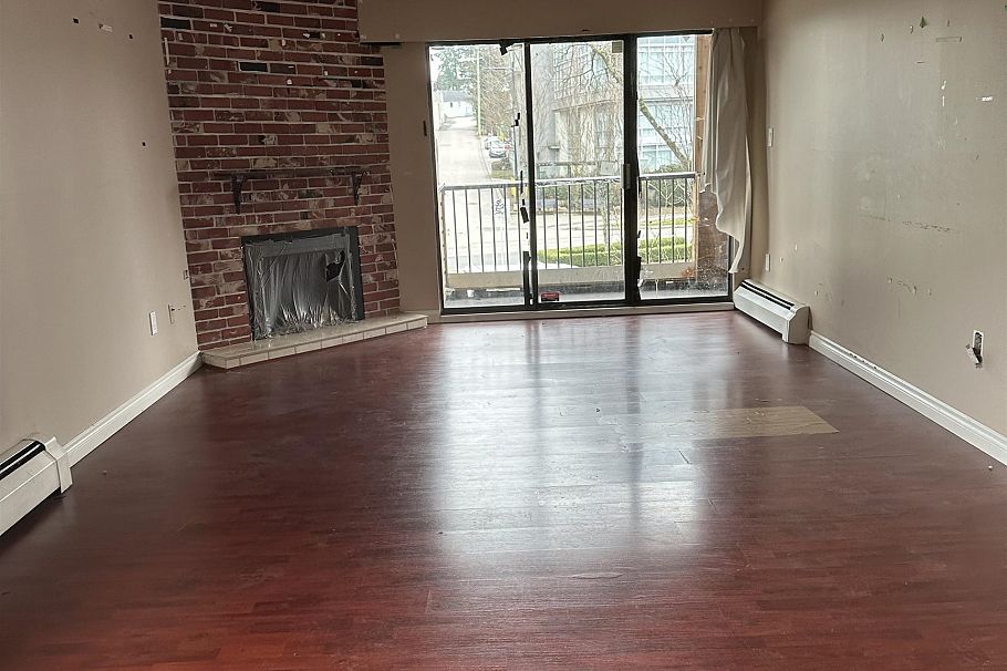 206 2299 E 30th Avenue Vancouver, BC - 5