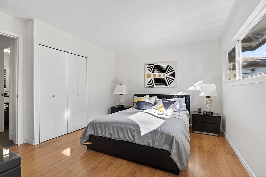 1375 Mcbride Street North Vancouver, BC - 14