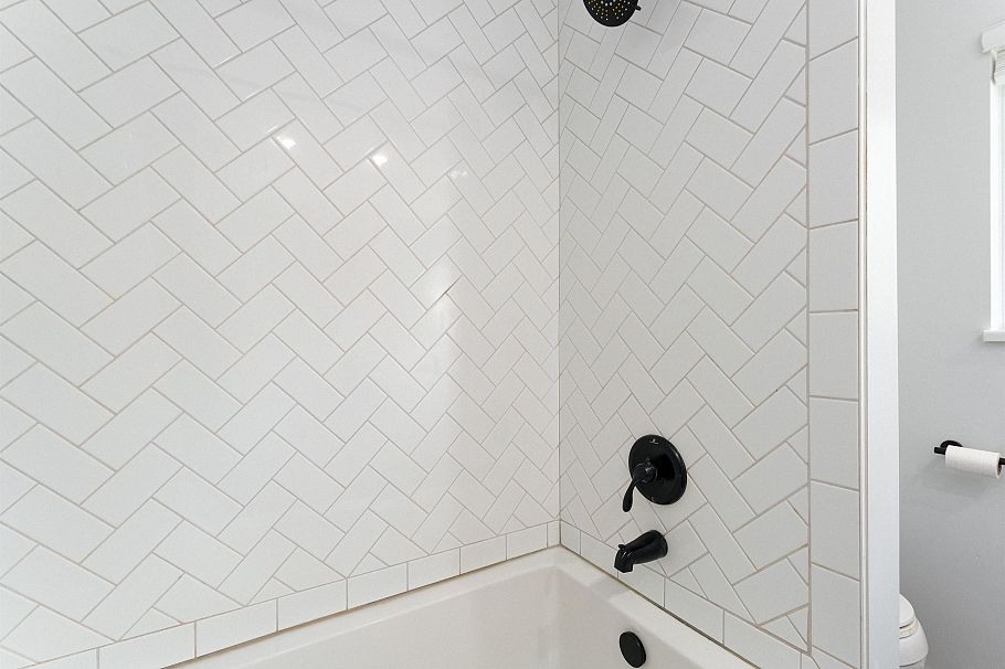 799 Plymouth Drive North Vancouver, BC - 22