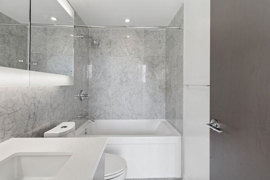 1751 38 Smithe Street Vancouver, BC - 18