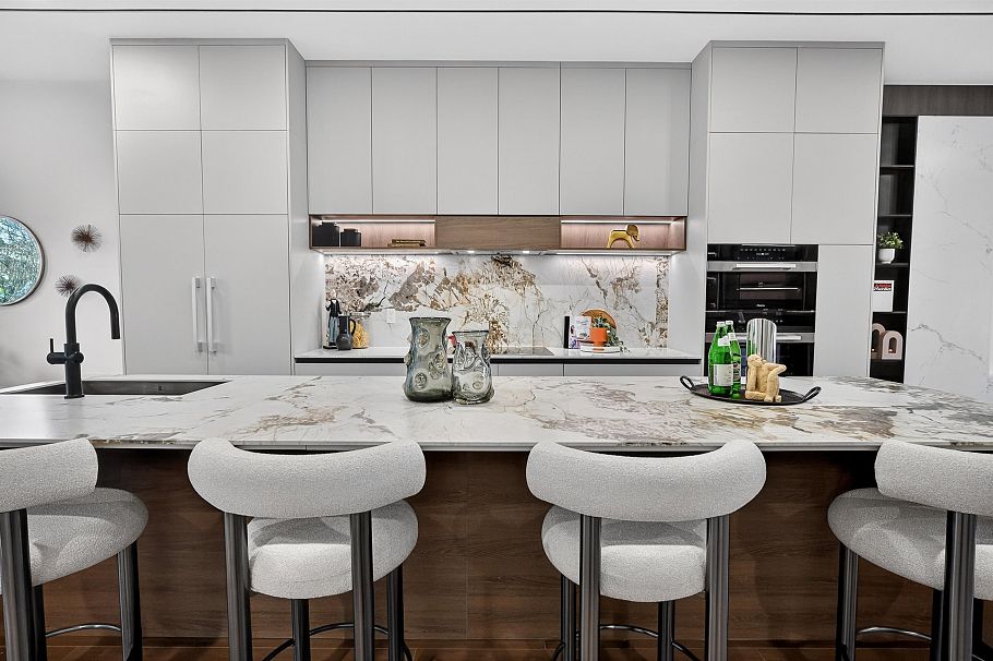 3546 W 35th Avenue Vancouver, BC - 5