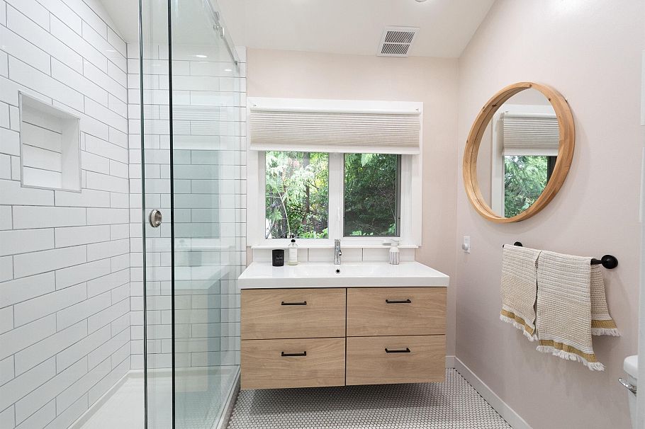 2711 Panorama Drive North Vancouver, BC - 30