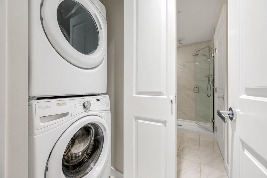 303 255 W 1st Street North Vancouver, BC - 9