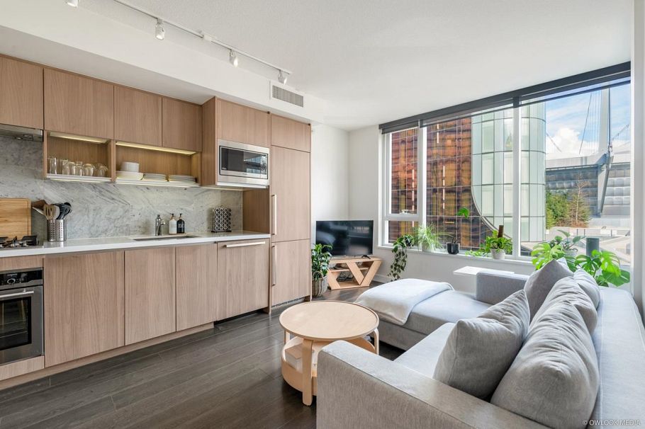 1523 68 Smithe Street Vancouver, BC - 3