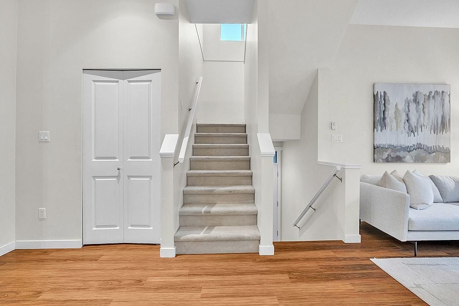 717 Premier Street North Vancouver, BC - 16