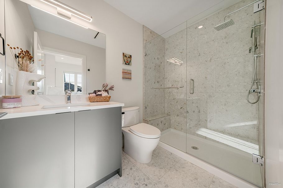 6709 Fleming Street Vancouver, BC - 17