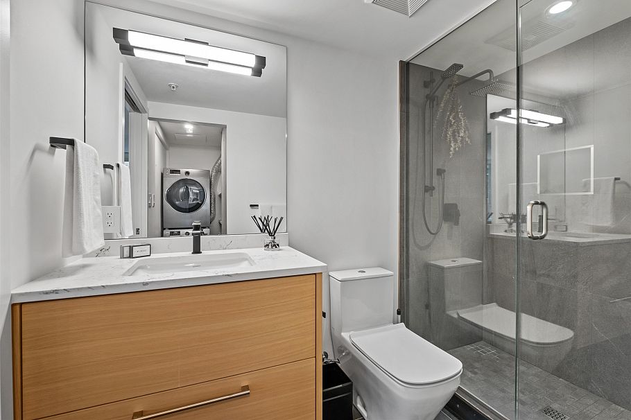 202 689 Abbott Street Vancouver, BC - 30