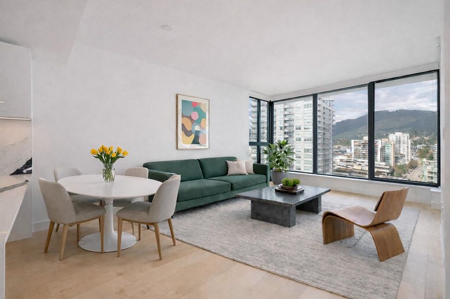 1307 135 E 13th Street North Vancouver, BC - 4