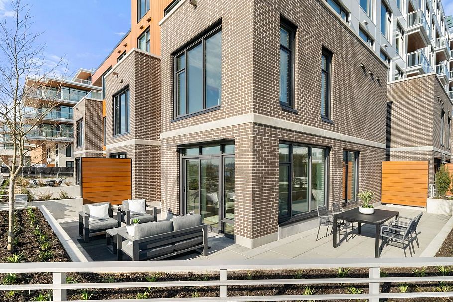 110 755 Harbourside Drive North Vancouver, BC - 2