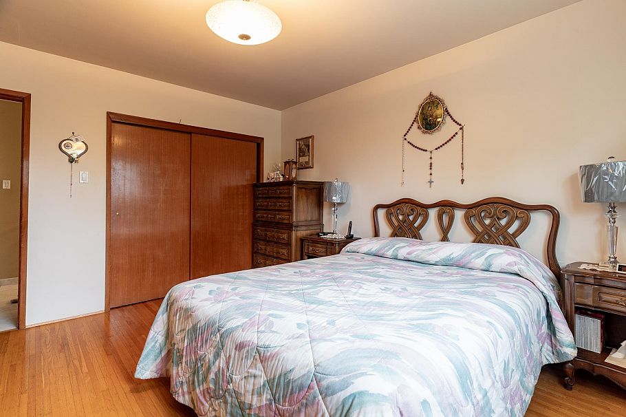 2740 E 2nd Avenue Vancouver, BC - 14