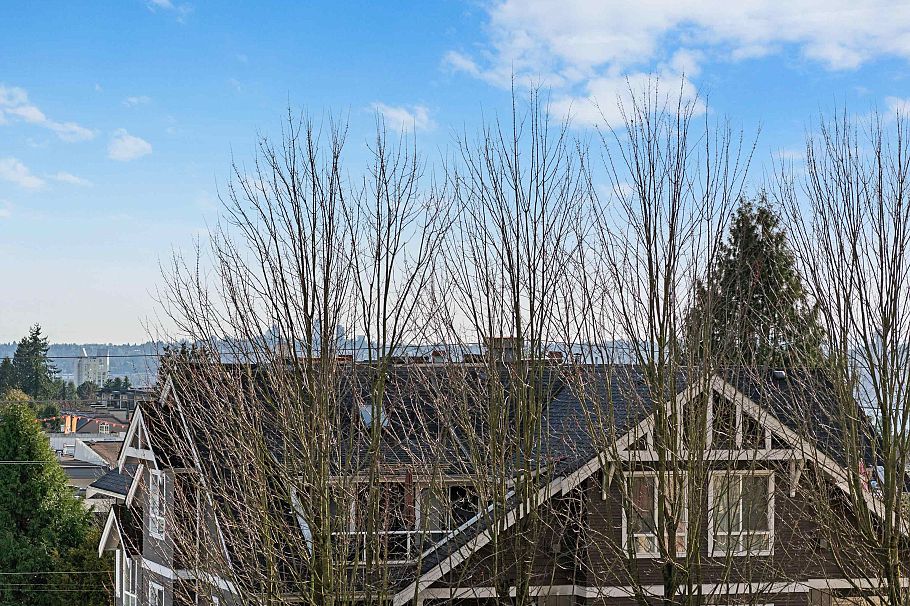 425 119 W 22nd Street North Vancouver, BC - 25