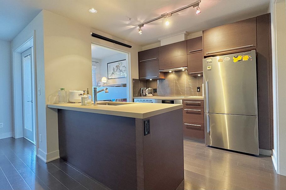 305 4463 W 10th Avenue Vancouver, BC - 6