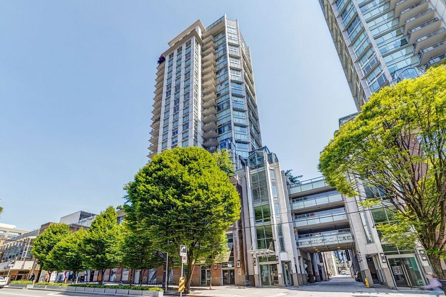 1901 565 Smithe Street Vancouver, BC - 1