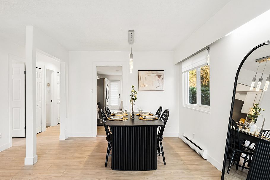 1564 Hope Road North Vancouver, BC - 8